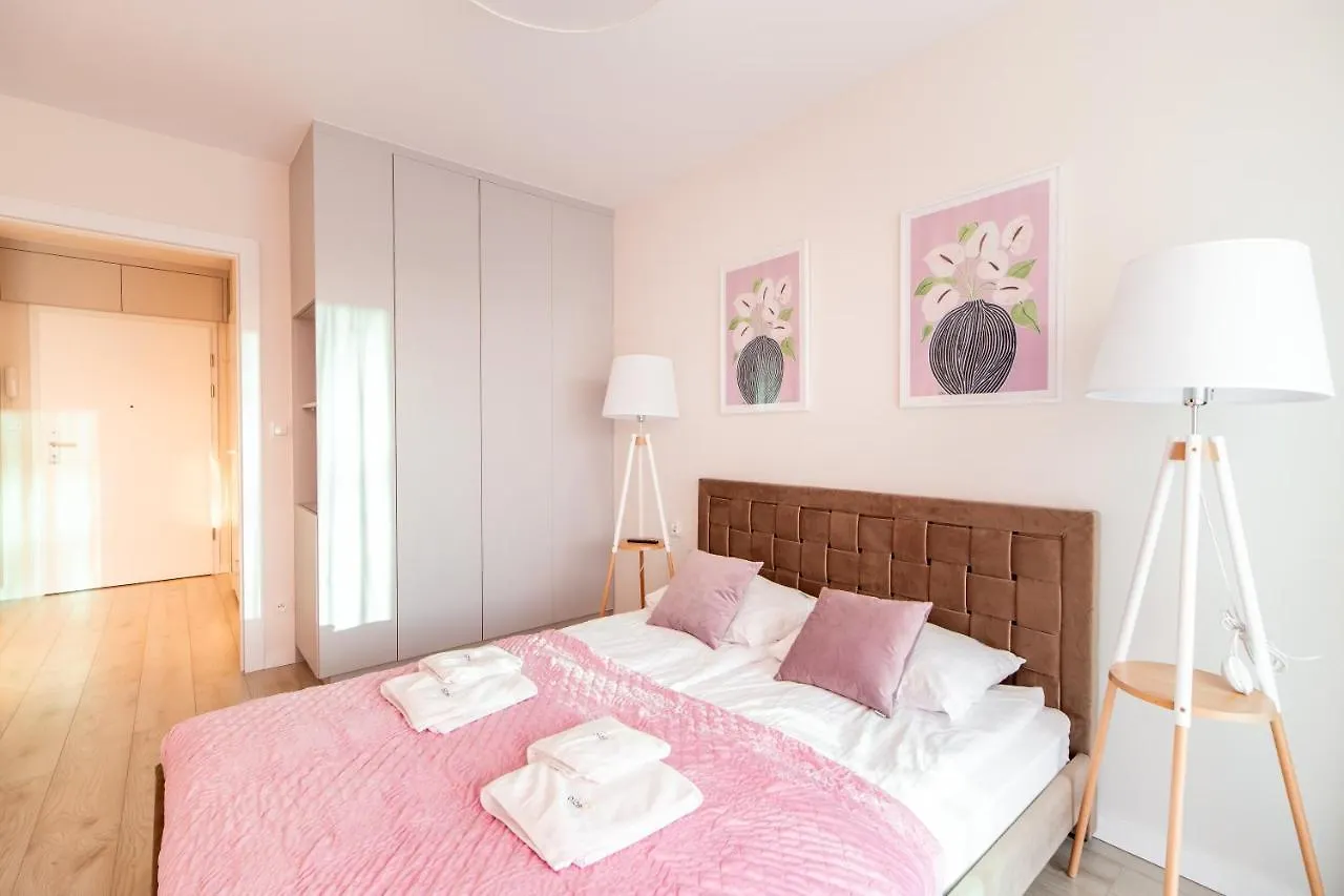 Whiteblue 56 Apartamenty Blizej Morza Kolobřeh