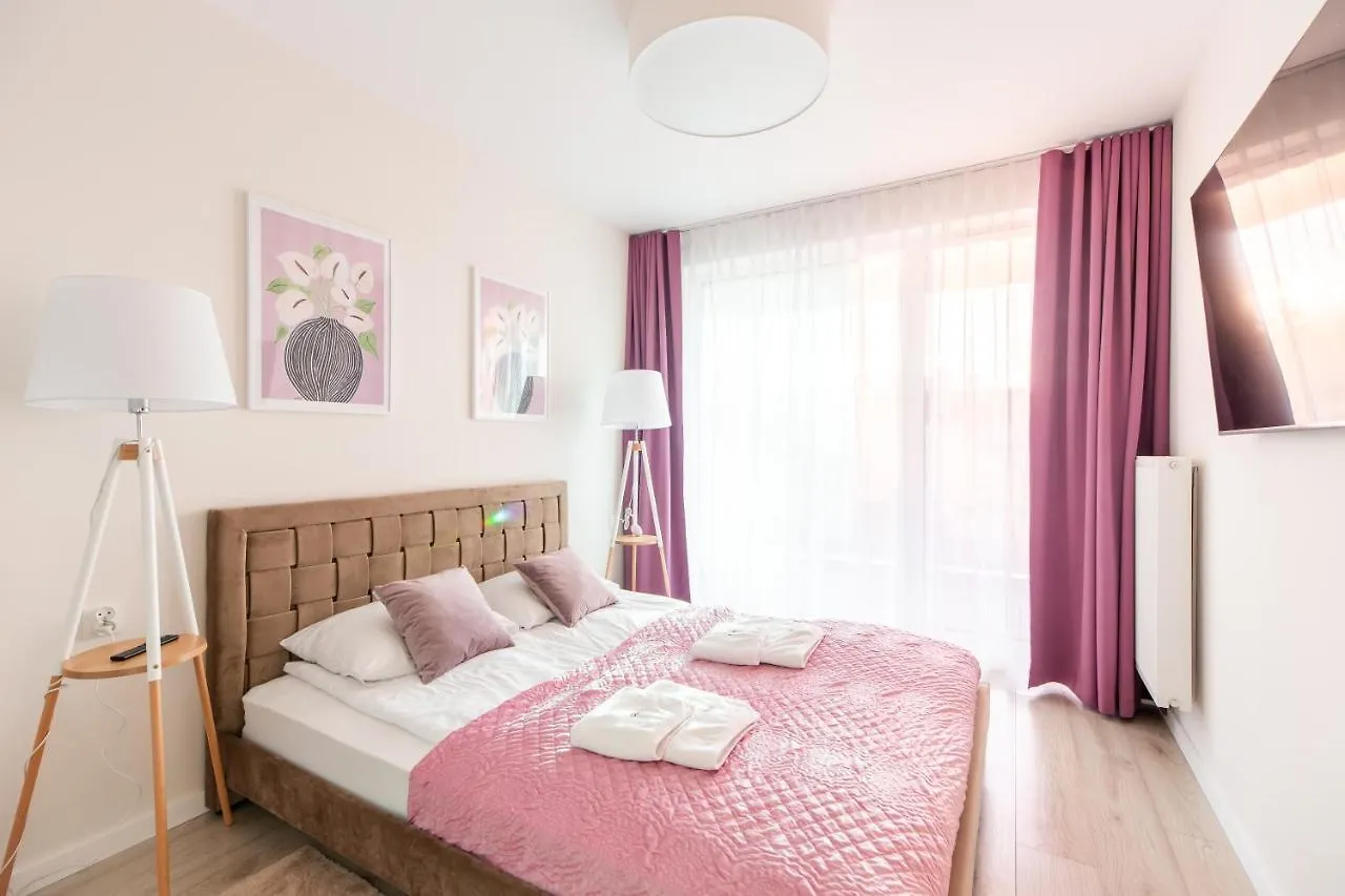 Whiteblue 56 Apartamenty Blizej Morza Kolobrzeg 0*,